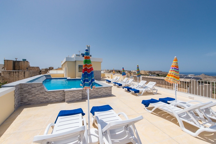 Imagen de la piscina del Hotel Il-logga Boutique. Foto 18