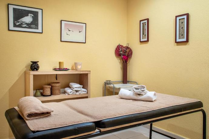 Imagen de los interiores del Hotel Illot Suites. Foto 14