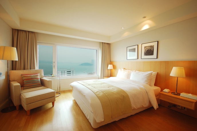 Imagen de la habitación del Hotel Illua. Foto 11