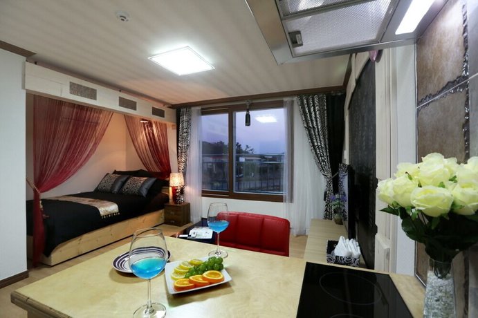 Imagen de la habitación del Hotel Illua Pension. Foto 8