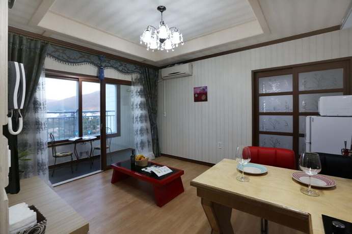 Imagen de la habitación del Hotel Illua Pension. Foto 12