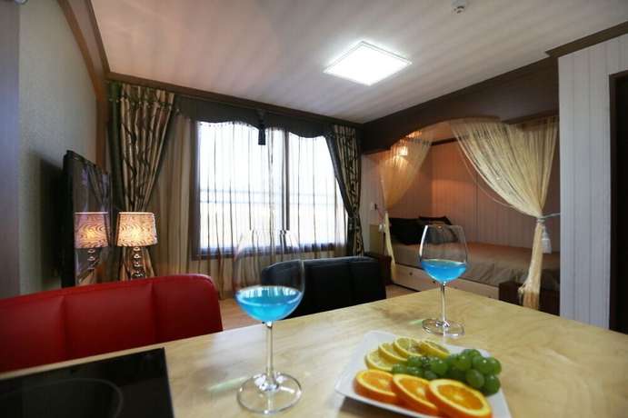 Imagen de la habitación del Hotel Illua Pension. Foto 14