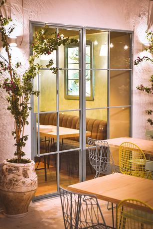 Imagen del bar/restaurante del Hotel Illyrian Boutique. Foto 10