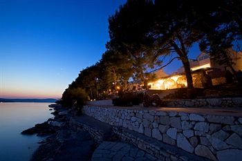 Imagen de los exteriores del Hotel Illyrian Resort. Foto 13