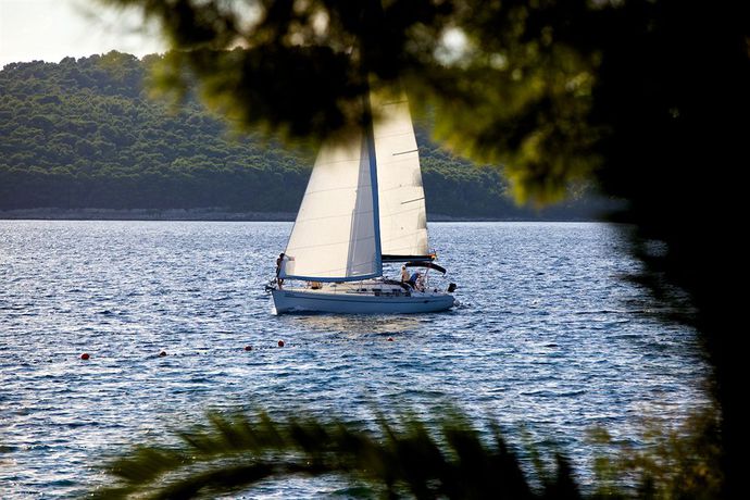 Imagen de la habitación del Hotel Illyrian Resort. Foto 7
