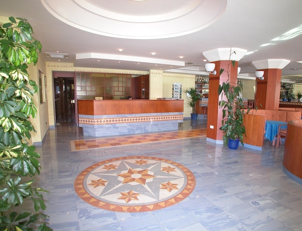 Imagen de los interiores del Hotel Ilma. Foto 17