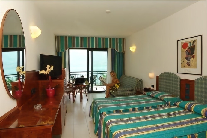 Imagen de la habitación del Hotel Ilma. Foto 11