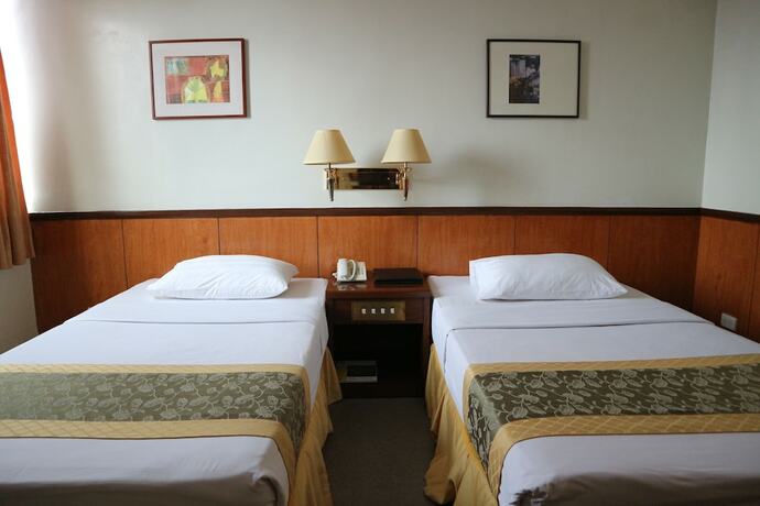 Imagen de la habitación del Hotel Iloilo Business. Foto 8