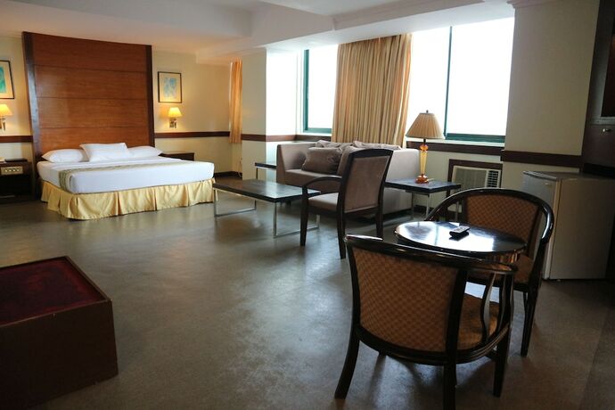 Imagen de la habitación del Hotel Iloilo Business. Foto 13