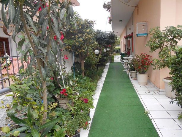 Imagen de la habitación del Hotel Ilona Apartments. Foto 6