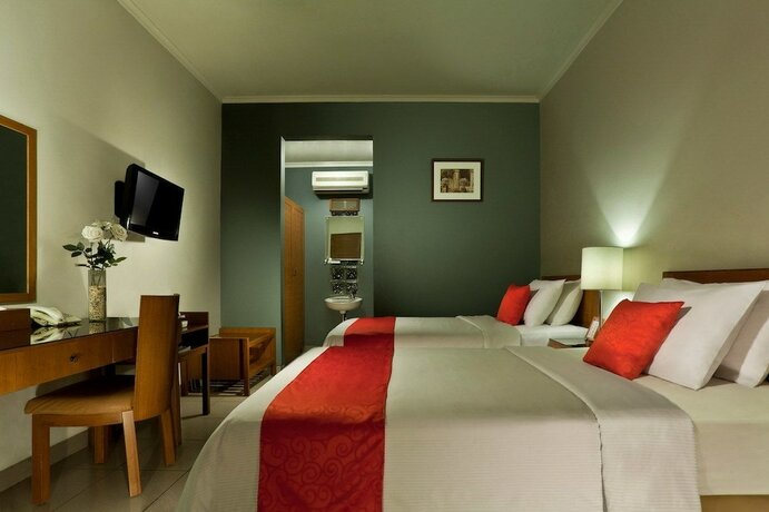 Imagen general del Hotel Ilos. Foto 16