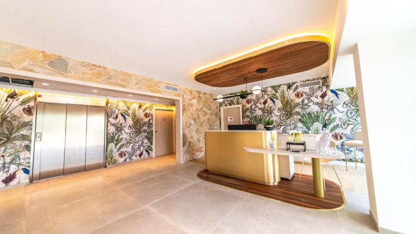 Imagen de los interiores del Hotel Ilot du Golf BW Premier Collection. Foto 6