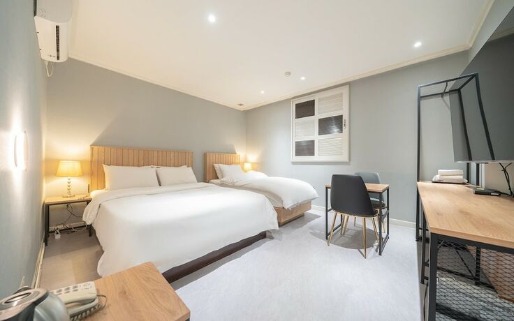 Imagen de la habitación del Hotel Ilsan Aubeson. Foto 18