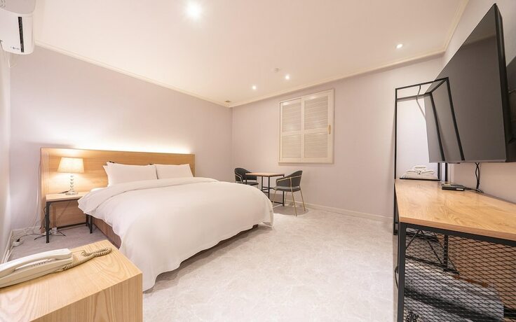Imagen de la habitación del Hotel Ilsan Aubeson. Foto 19