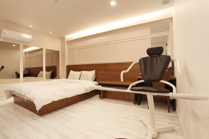 Imagen de la habitación del Hotel Ilsan Avantgarde. Foto 16