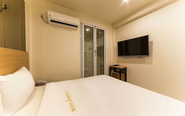 Imagen de la habitación del Hotel Ilsan Avantgarde. Foto 17