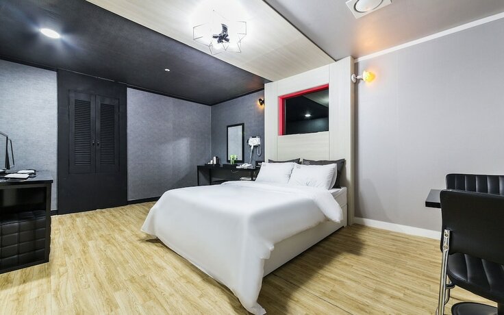 Imagen de la habitación del Hotel Ilsan Juyeop Grand. Foto 16