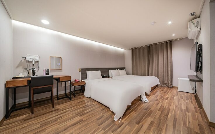 Imagen de la habitación del Hotel Ilsan Mikasa. Foto 17