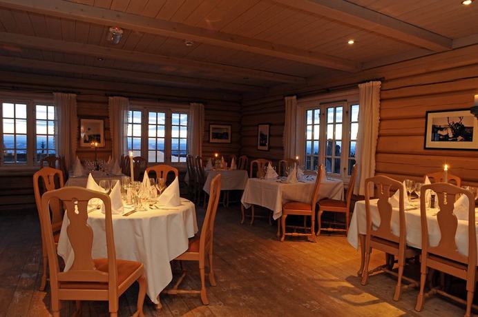 Imagen del bar/restaurante del Hotel Ilsetral. Foto 4