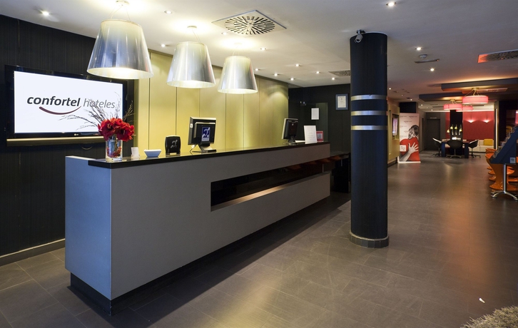 Imagen de los interiores del Hotel Ilunion Almirante. Foto 10