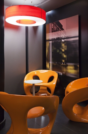 Imagen de los interiores del Hotel Ilunion Almirante. Foto 12