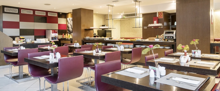 Imagen general del Hotel Ilunion Auditori. Foto 13