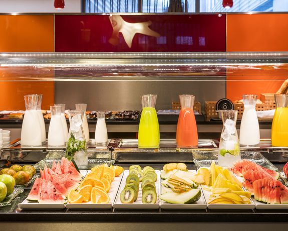 Imagen general del Hotel Ilunion Barcelona. Foto 15