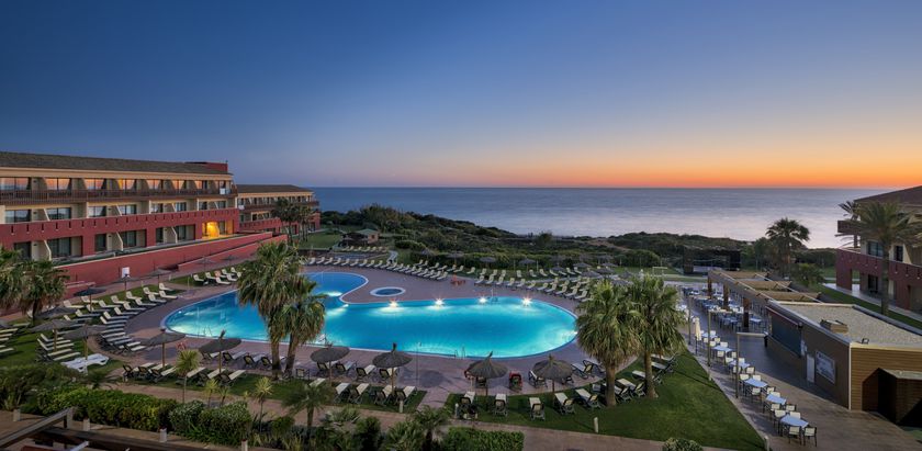 Imagen general del Hotel Ilunion Barcelona. Foto 17