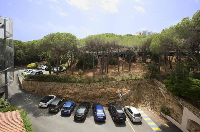 Imagen general del Hotel Ilunion Caleta Park. Foto 9