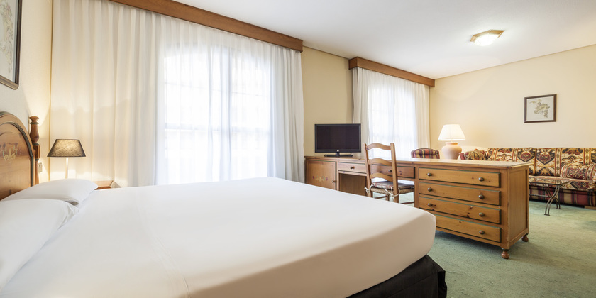 Imagen de la habitación del Hotel Ilunion Golf Badajoz. Foto 10