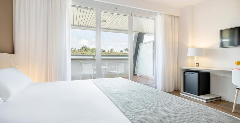 Imagen general del Hotel Ilunion Islantilla. Foto 9