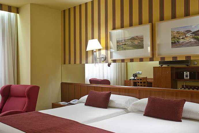 Imagen de la habitación del Hotel Ilunion Les Corts Spa. Foto 2