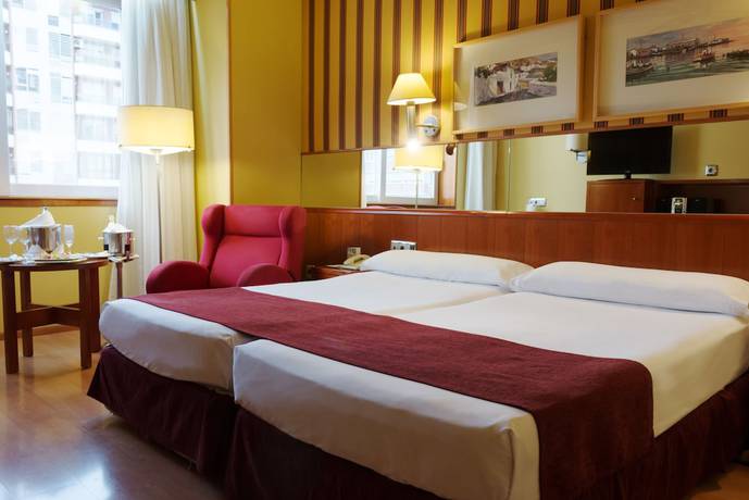 Imagen de la habitación del Hotel Ilunion Les Corts Spa. Foto 11