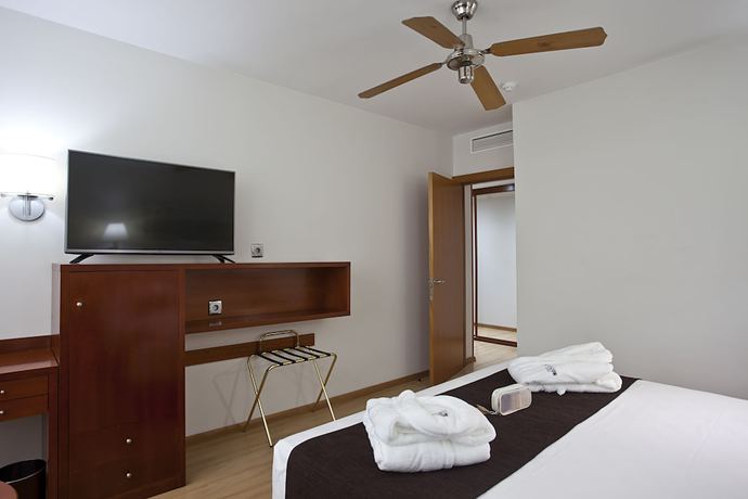 Imagen de la habitación del Hotel Ilunion Les Corts Spa. Foto 12