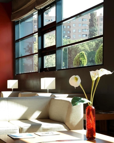 Imagen de los interiores del Hotel Ilunion Pio Xii. Foto 12