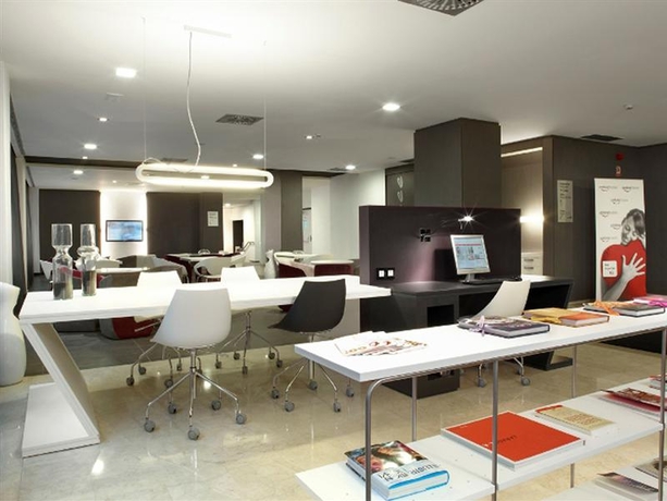 Imagen general del Hotel Ilunion Romareda. Foto 4