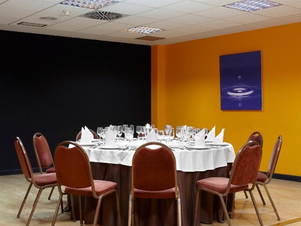 Imagen general del Hotel Ilunion Romareda. Foto 9