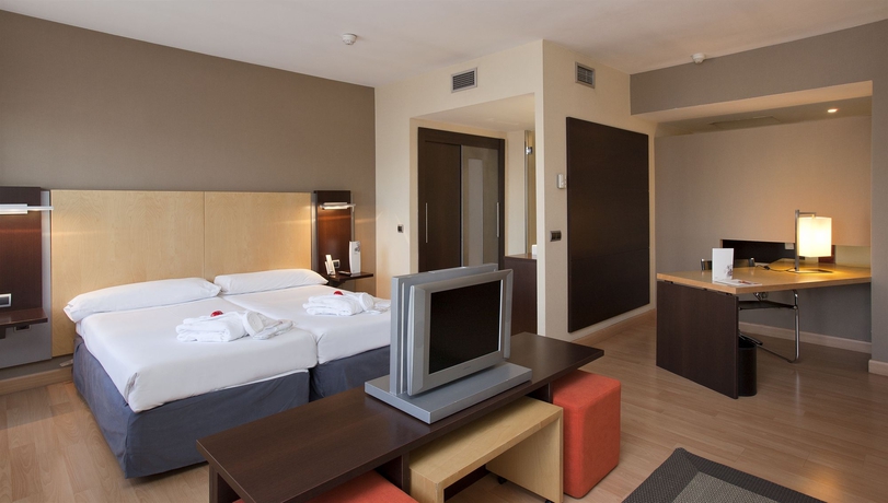 Imagen de la habitación del Hotel Ilunion Suites Madrid. Foto 11