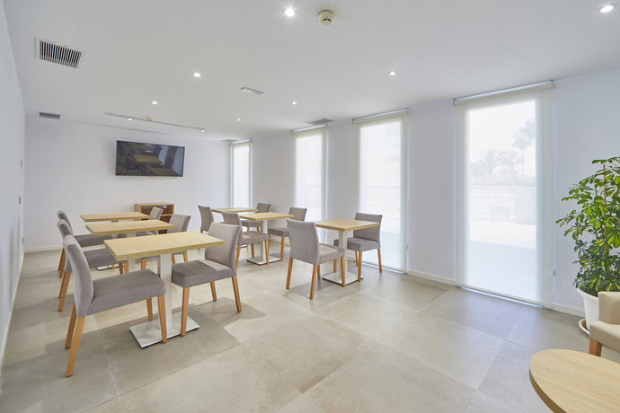 Imagen de los interiores del Hotel Ilusion Moreyo - Adults Only. Foto 39