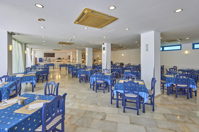 Imagen del bar/restaurante del Hotel Ilusion Vista Blava. Foto 5