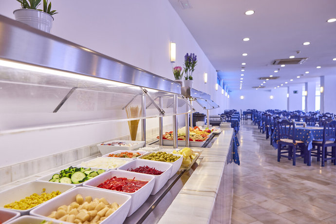 Imagen del bar/restaurante del Hotel Ilusion Vista Blava. Foto 7