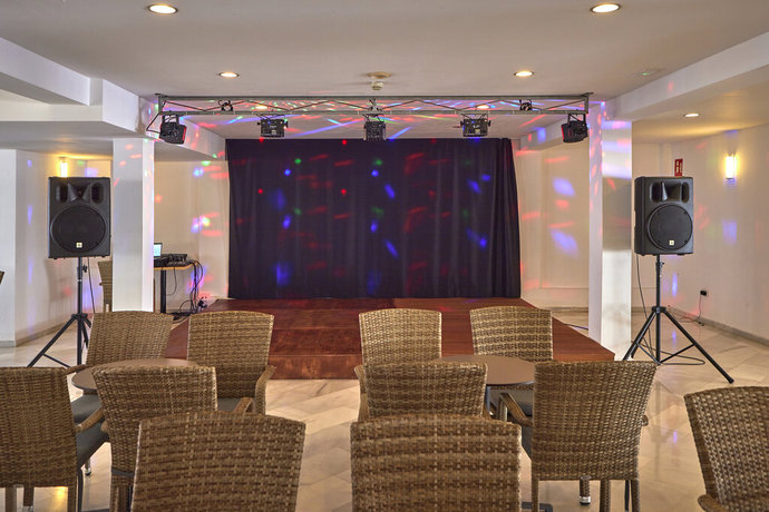 Imagen de los interiores del Hotel Ilusion Vista Blava. Foto 24