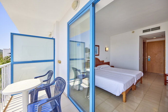 Imagen de la habitación del Hotel Ilusion Vista Blava. Foto 18