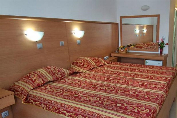 Imagen general del Hotel Ilyssion. Foto 7