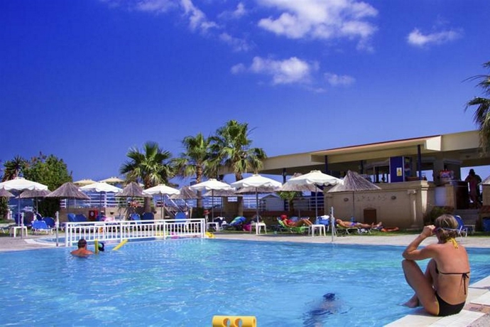 Imagen general del Hotel Ilyssion. Foto 9