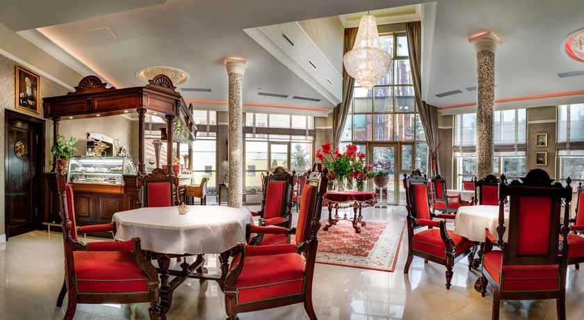 Imagen del bar/restaurante del Hotel Im. Jana Pawła Ii. Foto 4