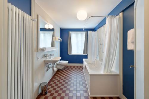 Imagen de la habitación del Hotel Im Schlosspark, Basilea. Foto 8
