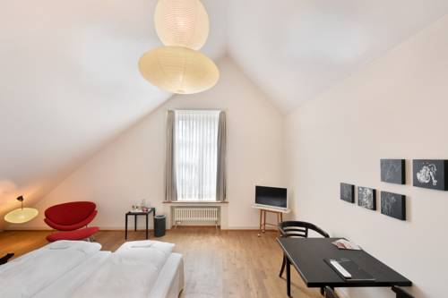 Imagen de la habitación del Hotel Im Schlosspark, Basilea. Foto 12