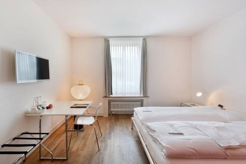 Imagen de la habitación del Hotel Im Schlosspark, Basilea. Foto 13