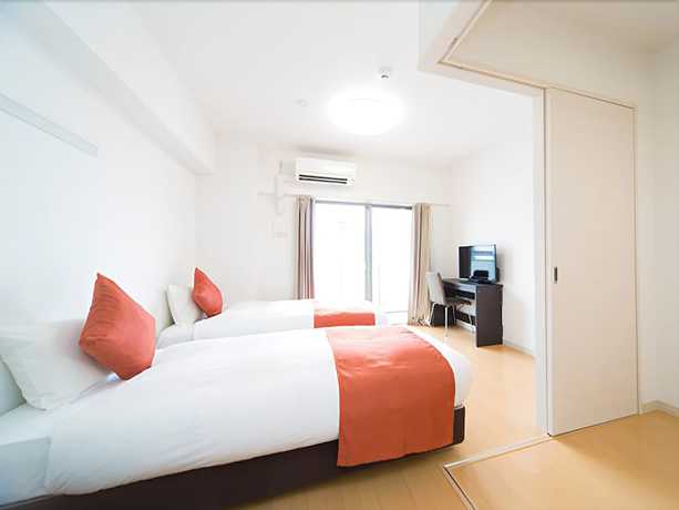 Imagen de la habitación del Hotel Imazato Crystal Hotel. Foto 4